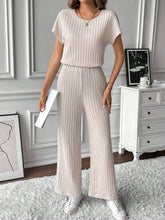 1pc Plain V-Neck Batwing Sleeve Minimalist Top And Long Pants Casual Jumpsuit